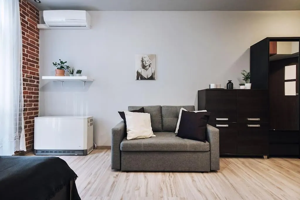 アパート Studio With Balcony - Rzeszowska 4 Street クラクフ ポーランド